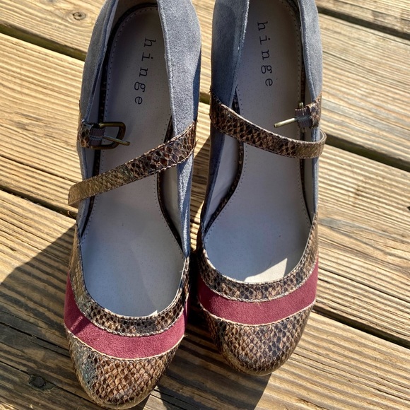 Hinge High Heel Snakeskin Suede Shoes Size 9.5 Baltic Lea style - Picture 4 of 14